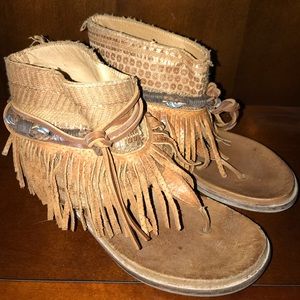 Cute Fringe sandals